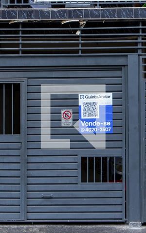 Casa à venda com 200m², 4 quartos e 1 vagaFachada