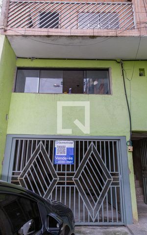 Casa à venda com 250m², 7 quartos e 2 vagasFachada