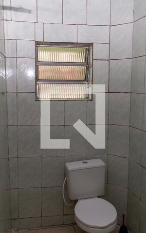 Casa à venda com 250m², 7 quartos e 2 vagasBanheiro 2