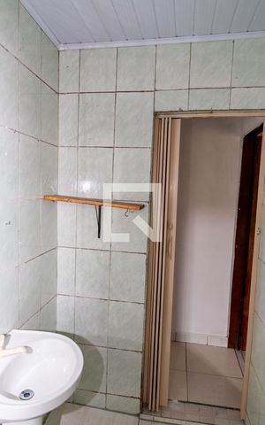 Casa à venda com 250m², 7 quartos e 2 vagasBanheiro 2