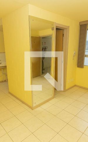 Apartamento à venda com 42m², 2 quartos e 1 vaga Apartamento à venda com 42m², 2 quartos e 1 vagaSala