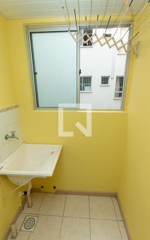 Apartamento à venda com 42m², 2 quartos e 1 vaga Apartamento à venda com 42m², 2 quartos e 1 vagaÁrea de Serviço
