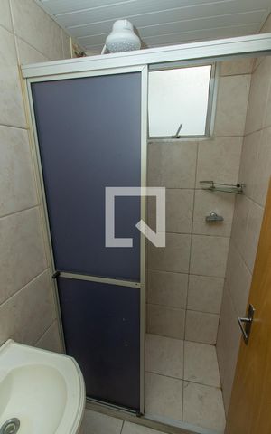 Apartamento à venda com 42m², 2 quartos e 1 vaga Apartamento à venda com 42m², 2 quartos e 1 vagaBanheiro