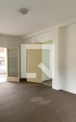 Casa para alugar com 220m², 4 quartos e 2 vagasQuarto 1