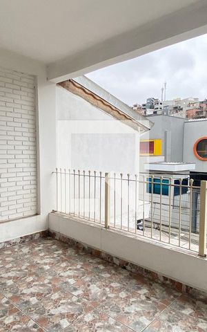 Casa para alugar com 220m², 4 quartos e 2 vagasSacada Quarto 1
