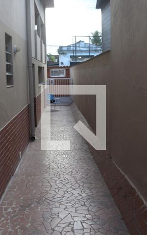 Casa para alugar com 80m², 2 quartos e sem vagaQuintal