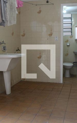 Casa para alugar com 80m², 2 quartos e sem vagaÁrea de Serviço