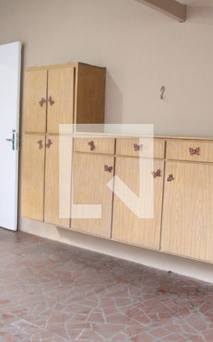 Casa para alugar com 80m², 2 quartos e sem vagaChurrasqueira