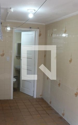 Casa para alugar com 80m², 2 quartos e sem vagaÁrea de Serviço
