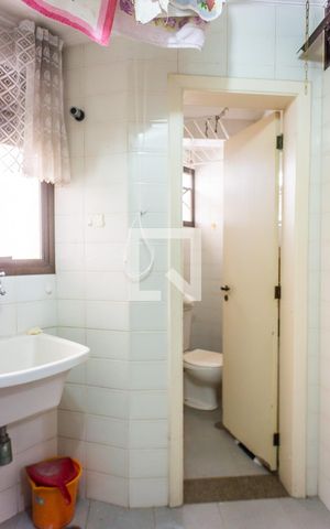 Apartamento à venda com 116m², 3 quartos e 2 vagas Apartamento à venda com 116m², 3 quartos e 2 vagasÁrea de Serviço