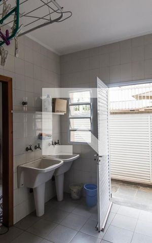 Casa de condomínio à venda com 350m², 5 quartos e sem vagaÁrea de Serviço
