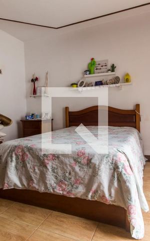 Casa de condomínio à venda com 350m², 5 quartos e sem vagaSuíte master