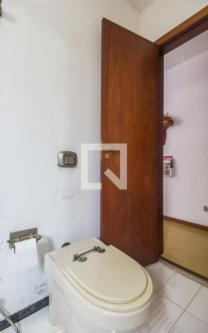 Casa de condomínio à venda com 350m², 5 quartos e sem vagaBanheiro da Suíte 2
