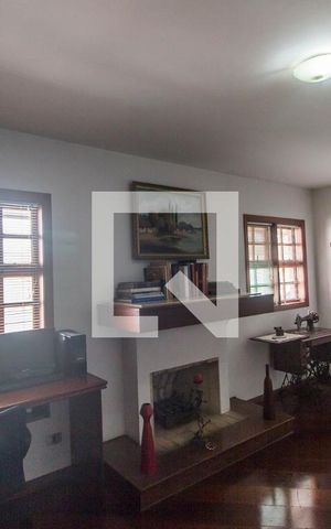 Casa de condomínio à venda com 350m², 5 quartos e sem vagaSala