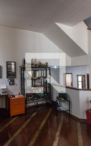 Casa de condomínio à venda com 350m², 5 quartos e sem vagaEscritório