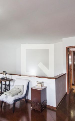Casa de condomínio à venda com 350m², 5 quartos e sem vagaSala
