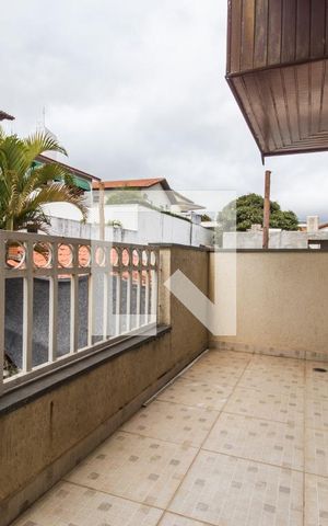 Casa de condomínio à venda com 350m², 5 quartos e sem vagavaranda