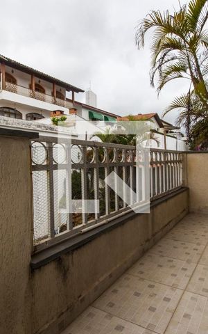 Casa de condomínio à venda com 350m², 5 quartos e sem vagavaranda