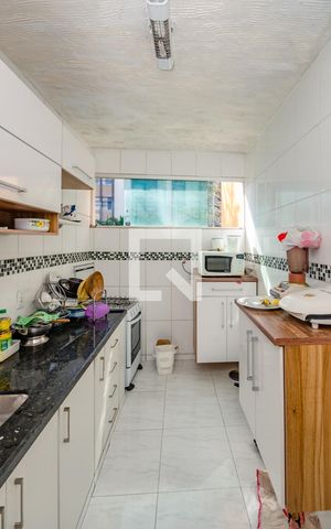 Apartamento à venda com 99m², 2 quartos e 1 vaga Apartamento à venda com 99m², 2 quartos e 1 vagaCozinha