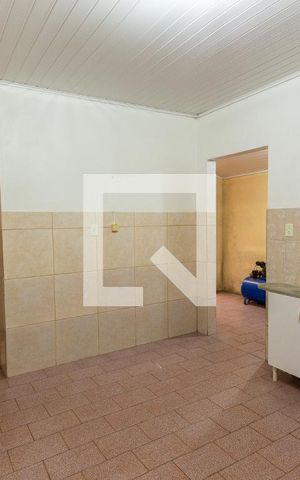Casa à venda com 300m², 4 quartos e 7 vagas Casa à venda com 300m², 4 quartos e 7 vagasCasa 2 / Sala