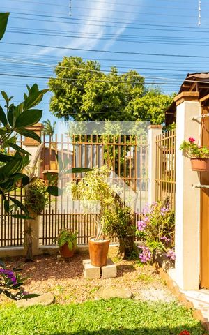 Casa à venda com 300m², 4 quartos e 7 vagas Casa à venda com 300m², 4 quartos e 7 vagasCasa 1 / Vista da Sala