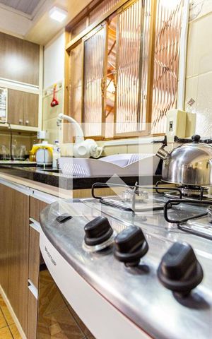 Casa à venda com 300m², 4 quartos e 7 vagas Casa à venda com 300m², 4 quartos e 7 vagasCasa 1 / Cozinha
