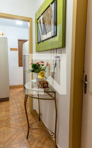 Casa à venda com 300m², 4 quartos e 7 vagas Casa à venda com 300m², 4 quartos e 7 vagasCorredor