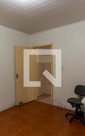 Casa à venda com 300m², 4 quartos e 7 vagas Casa à venda com 300m², 4 quartos e 7 vagasCasa 2 / Quarto 1