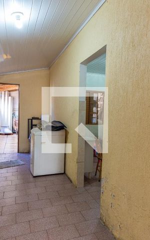 Casa à venda com 300m², 4 quartos e 7 vagas Casa à venda com 300m², 4 quartos e 7 vagasCasa 2 / Acesso