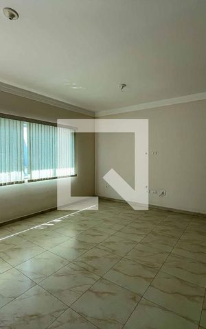 Casa à venda com 215m², 3 quartos e 3 vagas Casa à venda com 215m², 3 quartos e 3 vagasSala