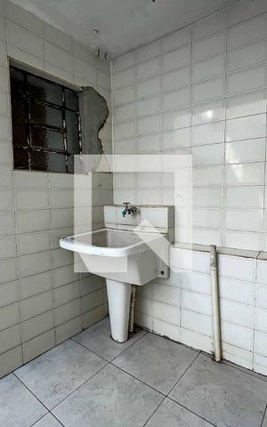 Casa à venda com 215m², 3 quartos e 3 vagas Casa à venda com 215m², 3 quartos e 3 vagasÁrea de Serviço