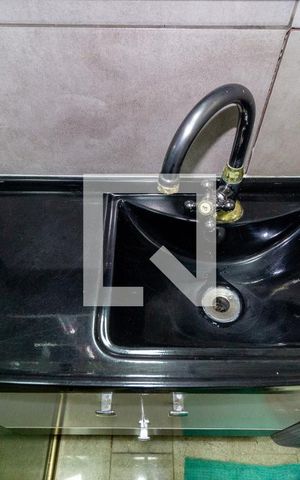 Apartamento à venda com 154m², 4 quartos e 1 vagaDetalhe Banheiro - Suíte 1