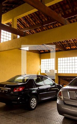 Casa à venda com 300m², 5 quartos e 5 vagasGaragem