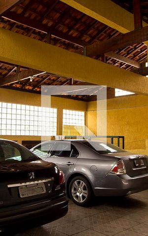 Casa à venda com 300m², 5 quartos e 5 vagasGaragem