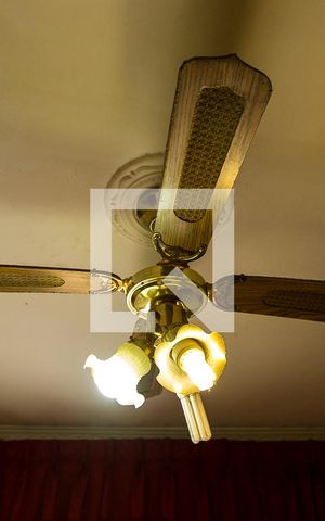 Casa à venda com 300m², 5 quartos e 5 vagasQuarto 4 - Ventilador
