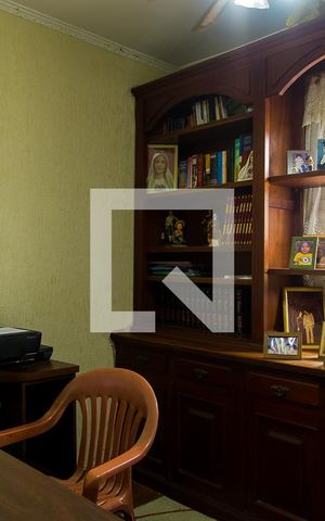 Casa à venda com 300m², 5 quartos e 5 vagasQuarto 2