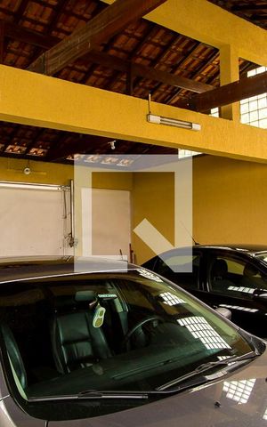 Casa à venda com 300m², 5 quartos e 5 vagasGaragem