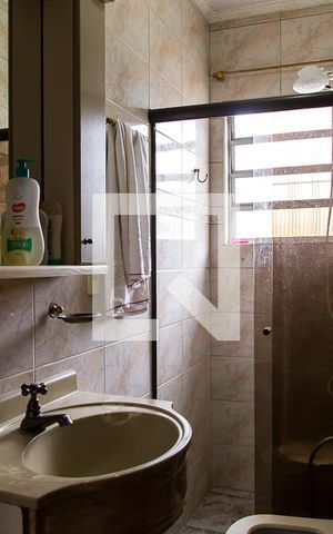 Casa à venda com 300m², 5 quartos e 5 vagasBanheiro Social