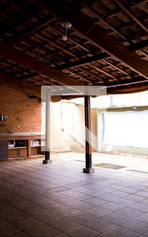 Casa à venda com 300m², 5 quartos e 5 vagasQuintal