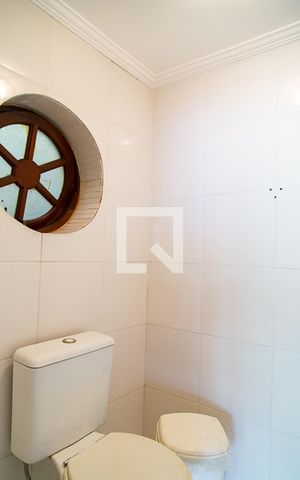 Casa à venda com 300m², 5 quartos e 5 vagasLavabo do Salão