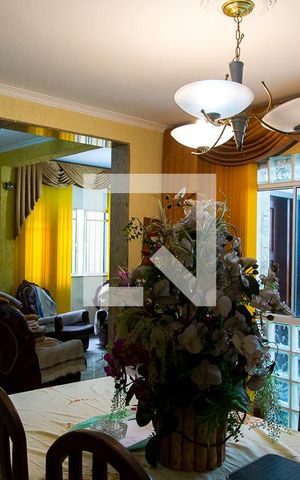 Casa à venda com 300m², 5 quartos e 5 vagasSala 2