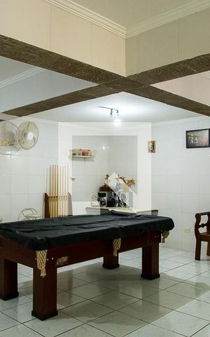 Casa à venda com 300m², 5 quartos e 5 vagasSalão