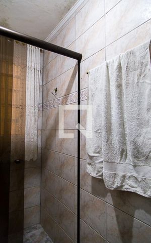 Casa à venda com 300m², 5 quartos e 5 vagasBanheiro Térreo