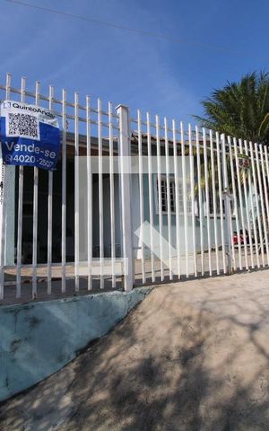 Casa à venda com 154m², 4 quartos e 3 vagasFachada