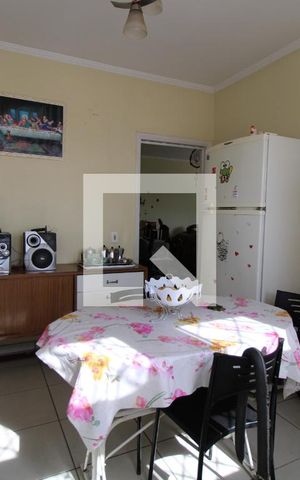 Casa à venda com 154m², 4 quartos e 3 vagasCopa e Cozinha