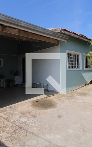 Casa à venda com 154m², 4 quartos e 3 vagasGaragem e Jardim