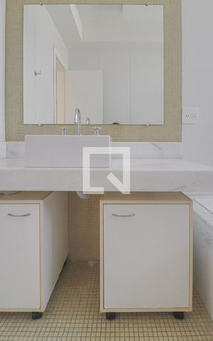 Apartamento à venda com 240m², 3 quartos e 4 vagasBanheiro Social