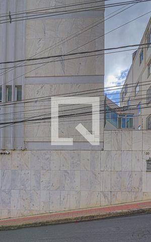 Apartamento à venda com 240m², 3 quartos e 4 vagasFachada