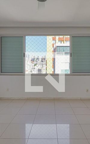 Apartamento à venda com 240m², 3 quartos e 4 vagasSala 2