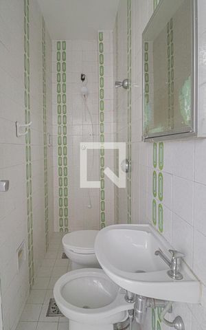 Apartamento à venda com 240m², 3 quartos e 4 vagasBanheiro de Serviço